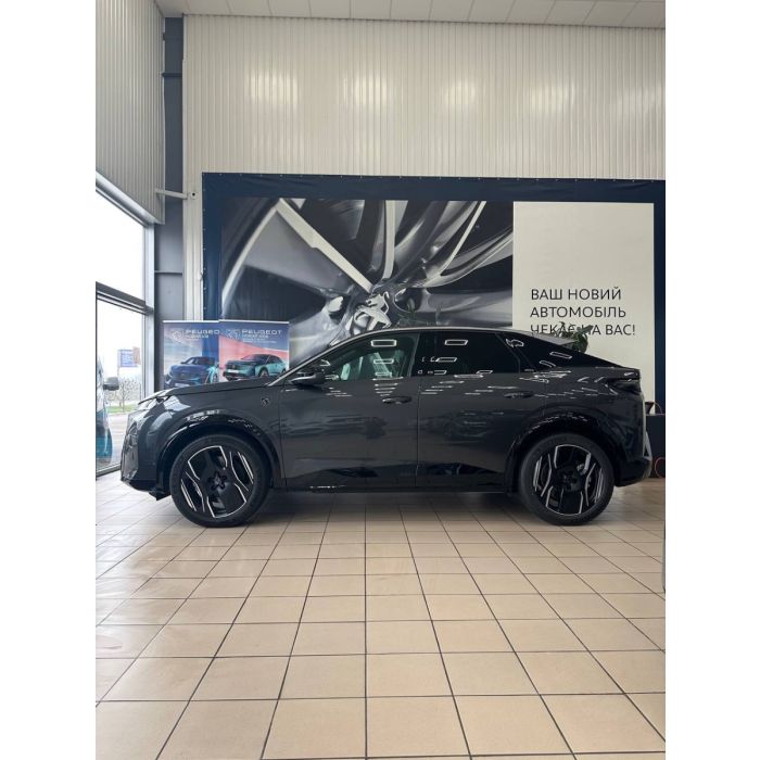 Peugeot E-3008 GT Електродвигун 325 к.с. 4x4 Повний привід