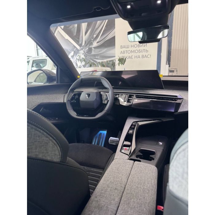 Peugeot 3008 GT 1. 2Hybrid 136 к.с. АКПП-6