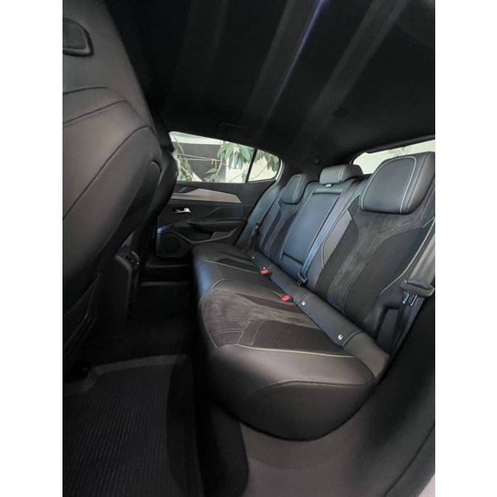 Новий Peugeot 408 GT 1.6 PureTech 215 к.с. 8-АКПП