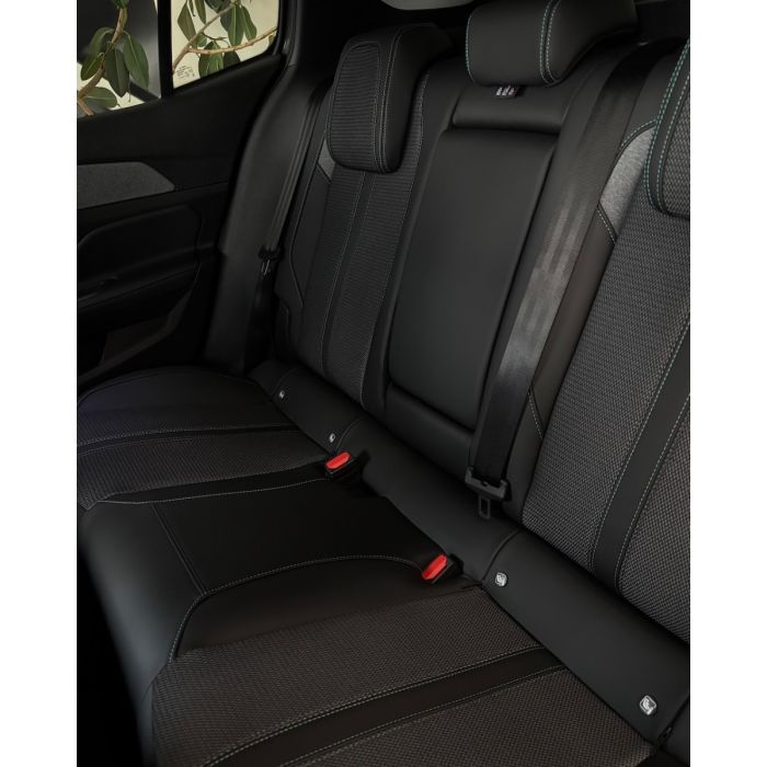 Peugeot 408 ALLURE 1.6 PureTech 215 к.с. АКПП-8